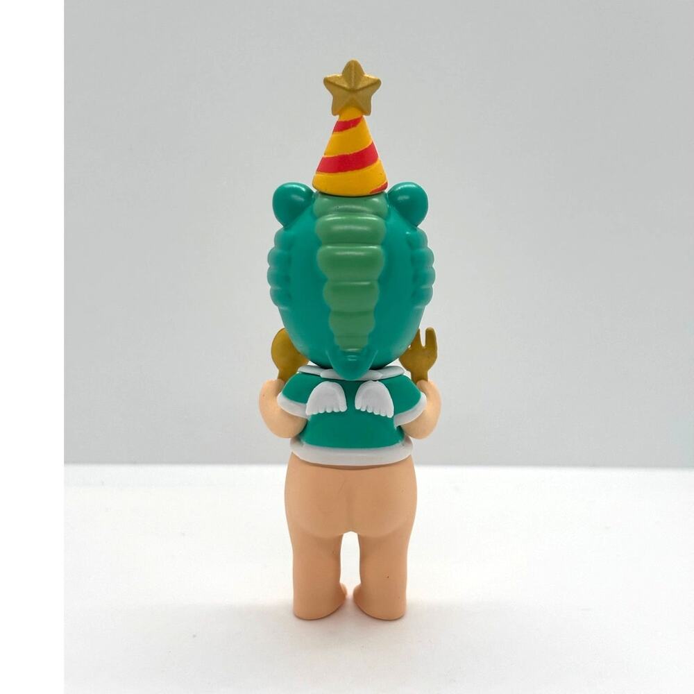 New Kewpie/Angel Mini Figure, in Christmas Crocodile Costume, Open Blind Box - Picture 3 of 4